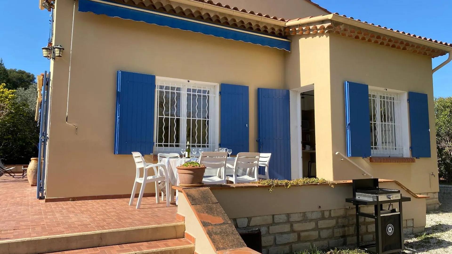 Vila Agreable Maison Proche Plage Dans Quartier Residentiel Classee 3 Etoiles Oft Sanary-sur-Mer