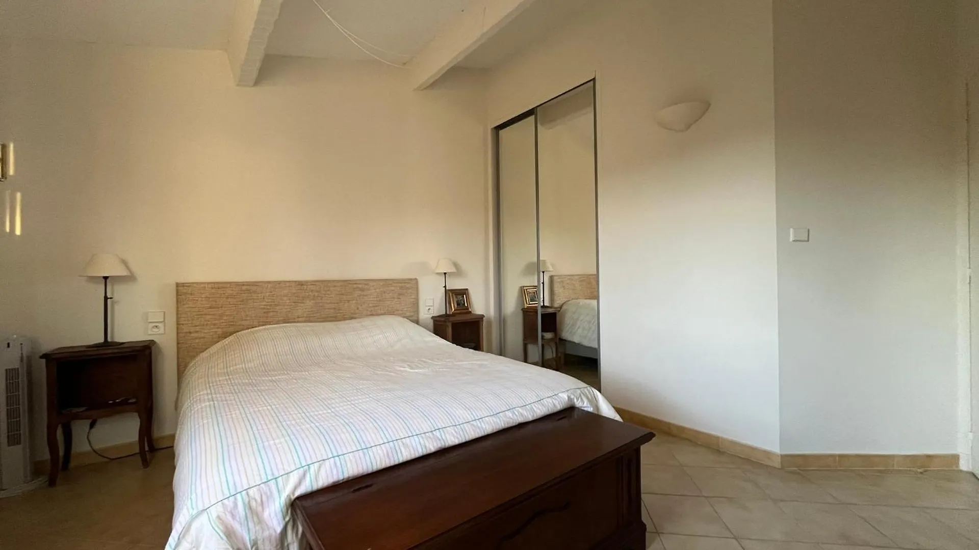 Agreable Maison Proche Plage Dans Quartier Residentiel Classee 3 Etoiles Oft Sanary-sur-Mer Vila