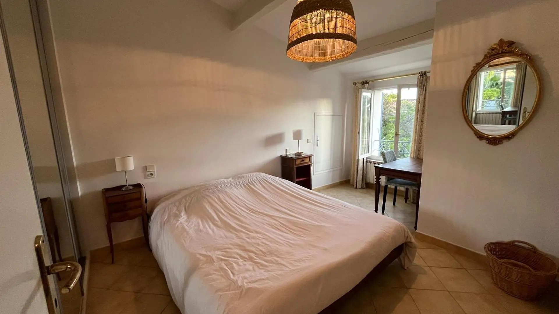 Agreable Maison Proche Plage Dans Quartier Residentiel Classee 3 Etoiles Oft Sanary-sur-Mer