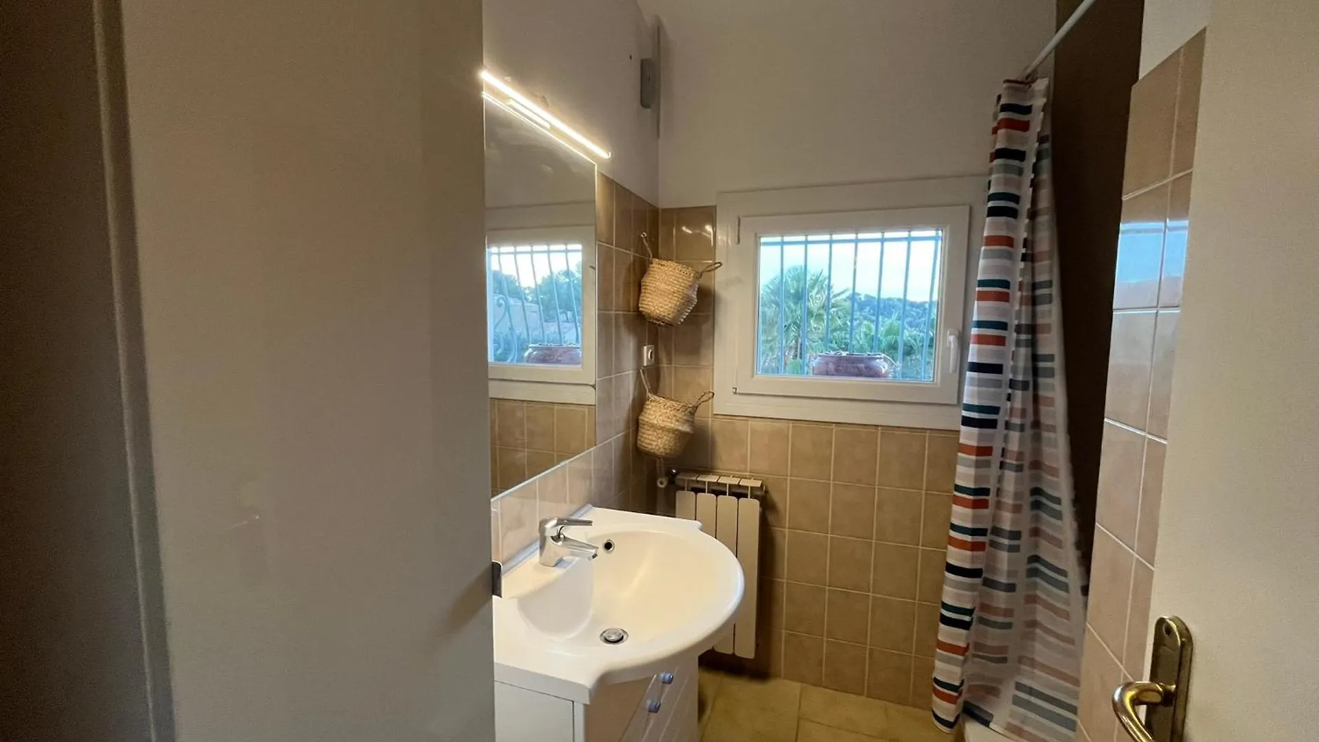 Vila Agreable Maison Proche Plage Dans Quartier Residentiel Classee 3 Etoiles Oft Sanary-sur-Mer Francie