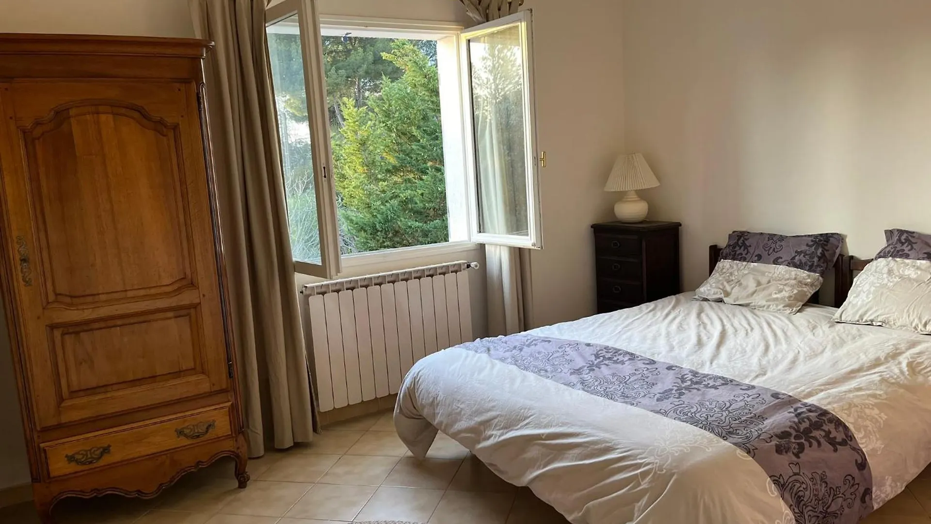 Agreable Maison Proche Plage Dans Quartier Residentiel Classee 3 Etoiles Oft Sanary-sur-Mer 0*,  Francie
